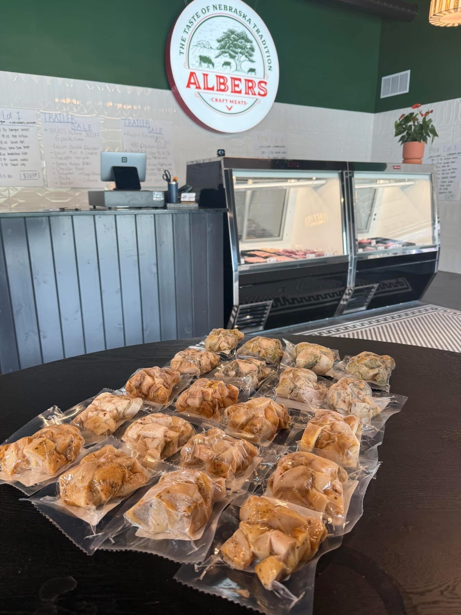 20 Pack - Mixed Variety 6 oz Chicken